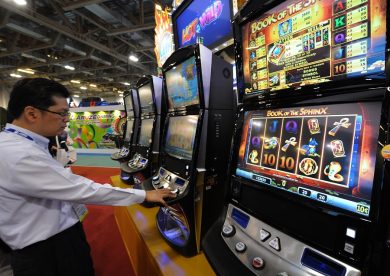 Gioco d’azzardo, ecco chi scommette (e perde) di più