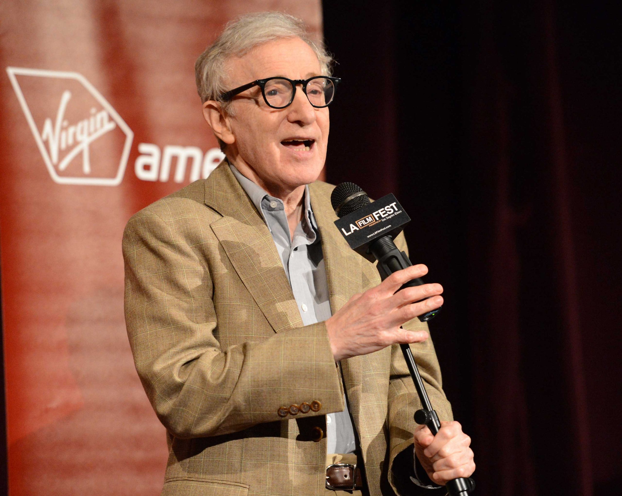 Moses Farrow: “Mia sorella Dylan si è inventata lo stupro” Moses Farrow: “Mia sorella Dylan si è inventata lo stupro”