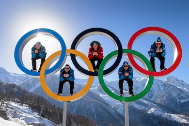 Conto alla rovescia per le Olimpiadi e altre foto del giorno, 4.2.2014