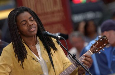 Tracy Chapman compie 50 anni – La sua storia in 10 canzoni