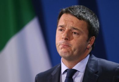 E Renzi a sorpresa diventa tifoso di Forza Italia