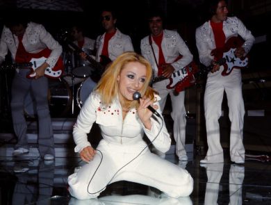 Raffaella Carrà: “Il mio unico rimpianto? Non essere diventata madre”