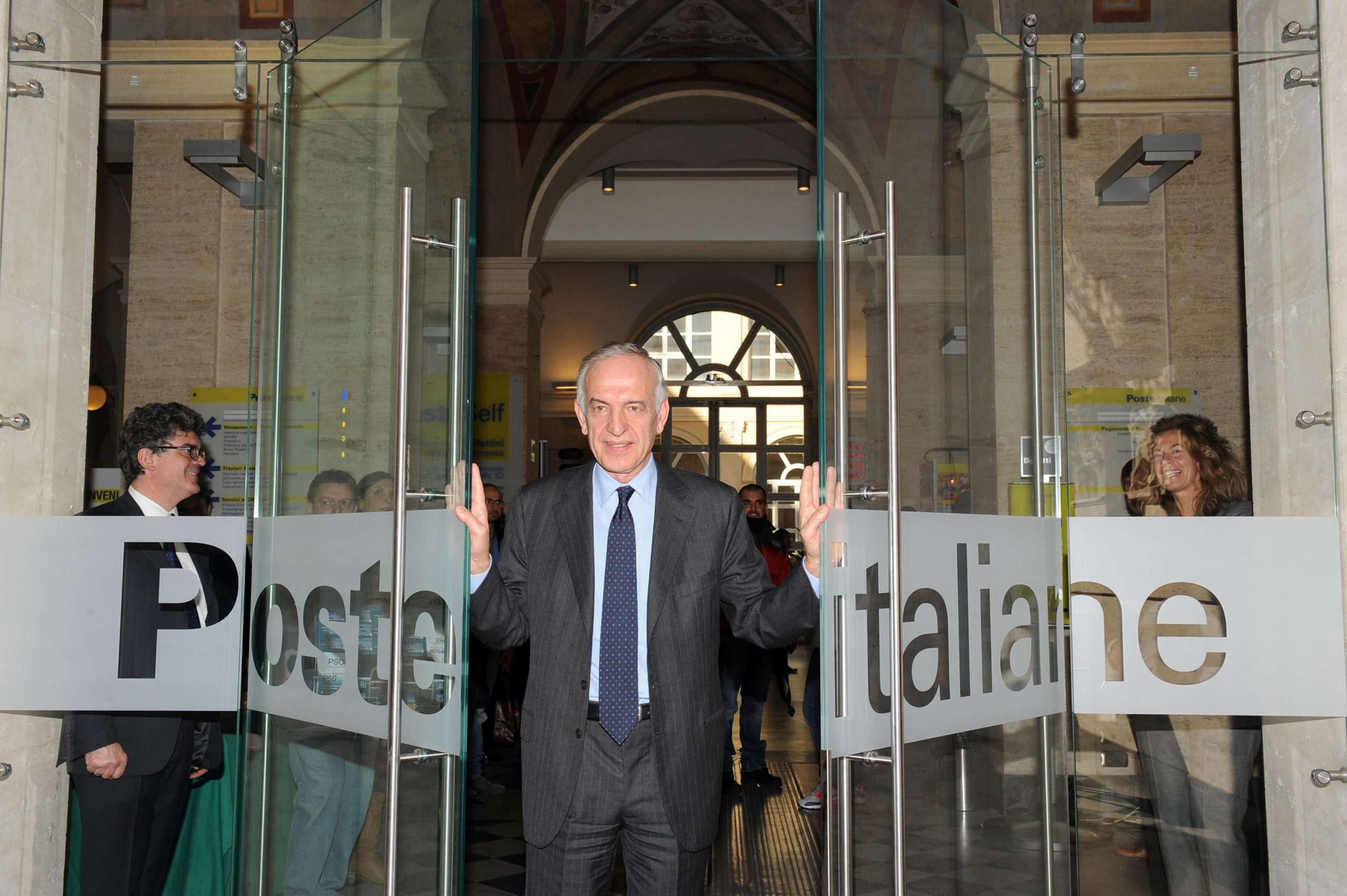 Poste Italiane, pro e contro della privatizzazione