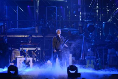 Claudio Baglioni: 40 anni di successi in tour – il video del primo show a Roma