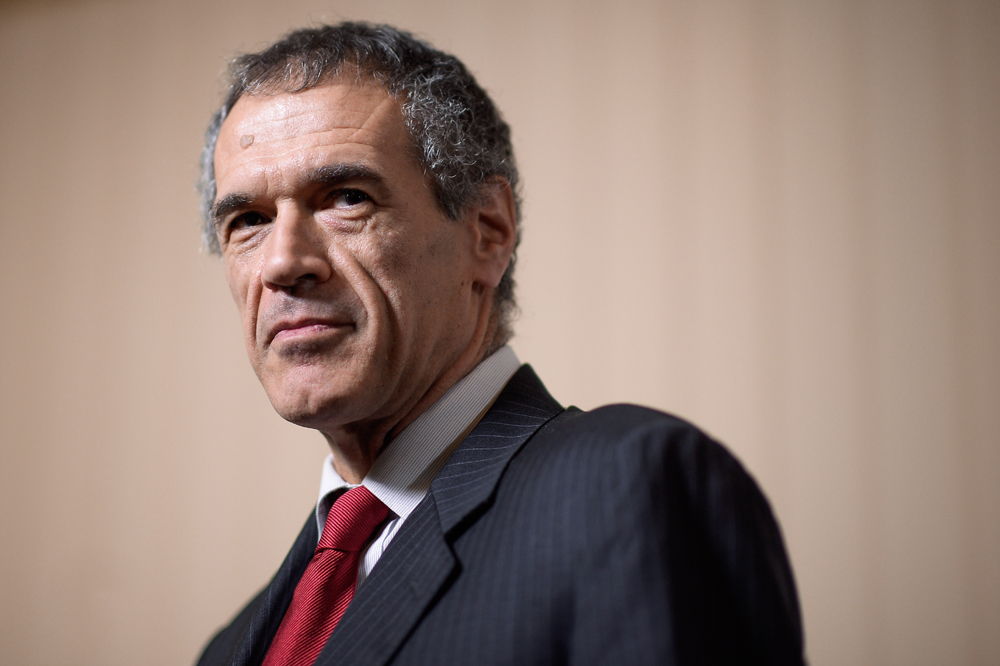 La spending review di Cottarelli: i numeri che possono salvare Renzi La spending review di Cottarelli: i numeri che possono salvare Renzi