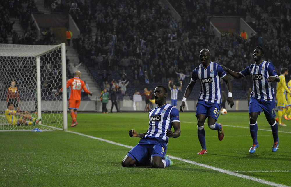 Porto-Napoli 1-0, la qualificazione passa dal San Paolo Porto-Napoli 1-0, la qualificazione passa dal San Paolo