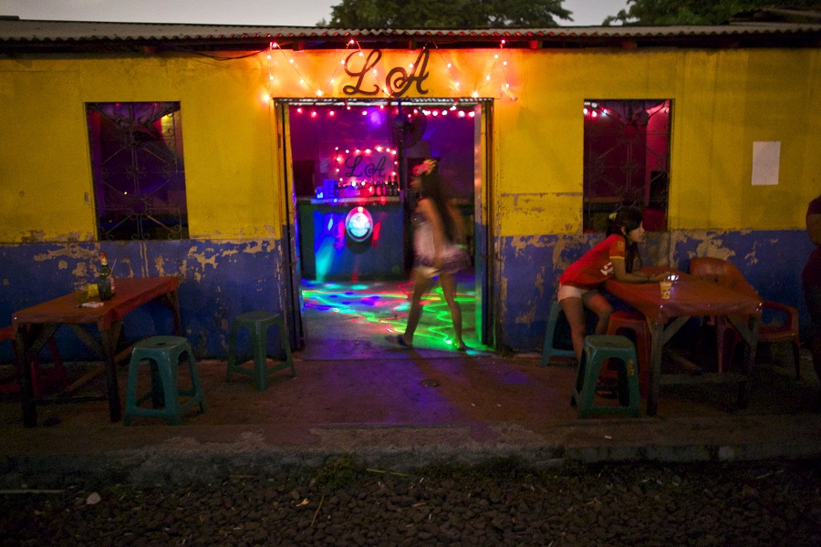 Sesso e prostituzione, ecco dove si guadagna di più Sesso e prostituzione, ecco dove si guadagna di più