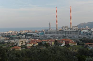 Vado Ligure: sequestrata la centrale a carbone