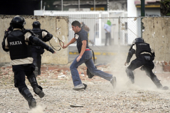 Venezuela, per le strade ancora sangue e morti