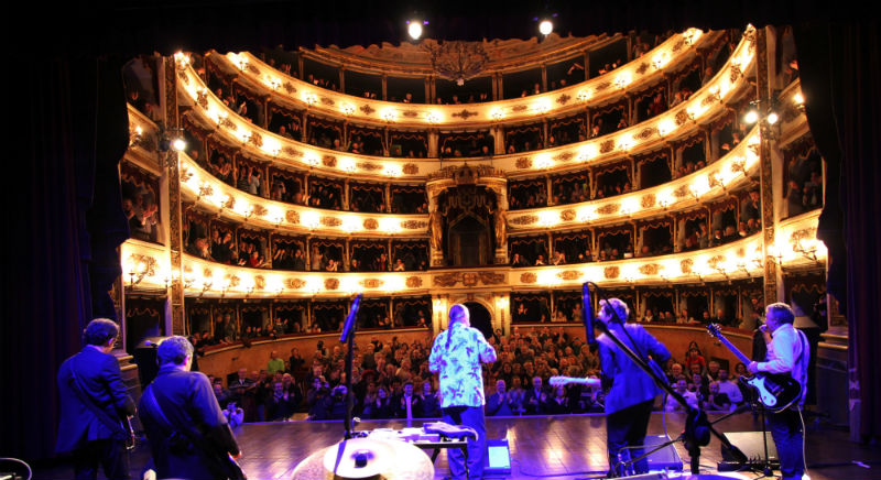 Fabio Treves: 40 anni di blues in tour