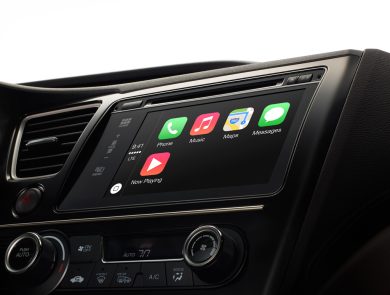 Apple ecco CarPlay: così l’iPhone farà irruzione sul cruscotto dell’auto