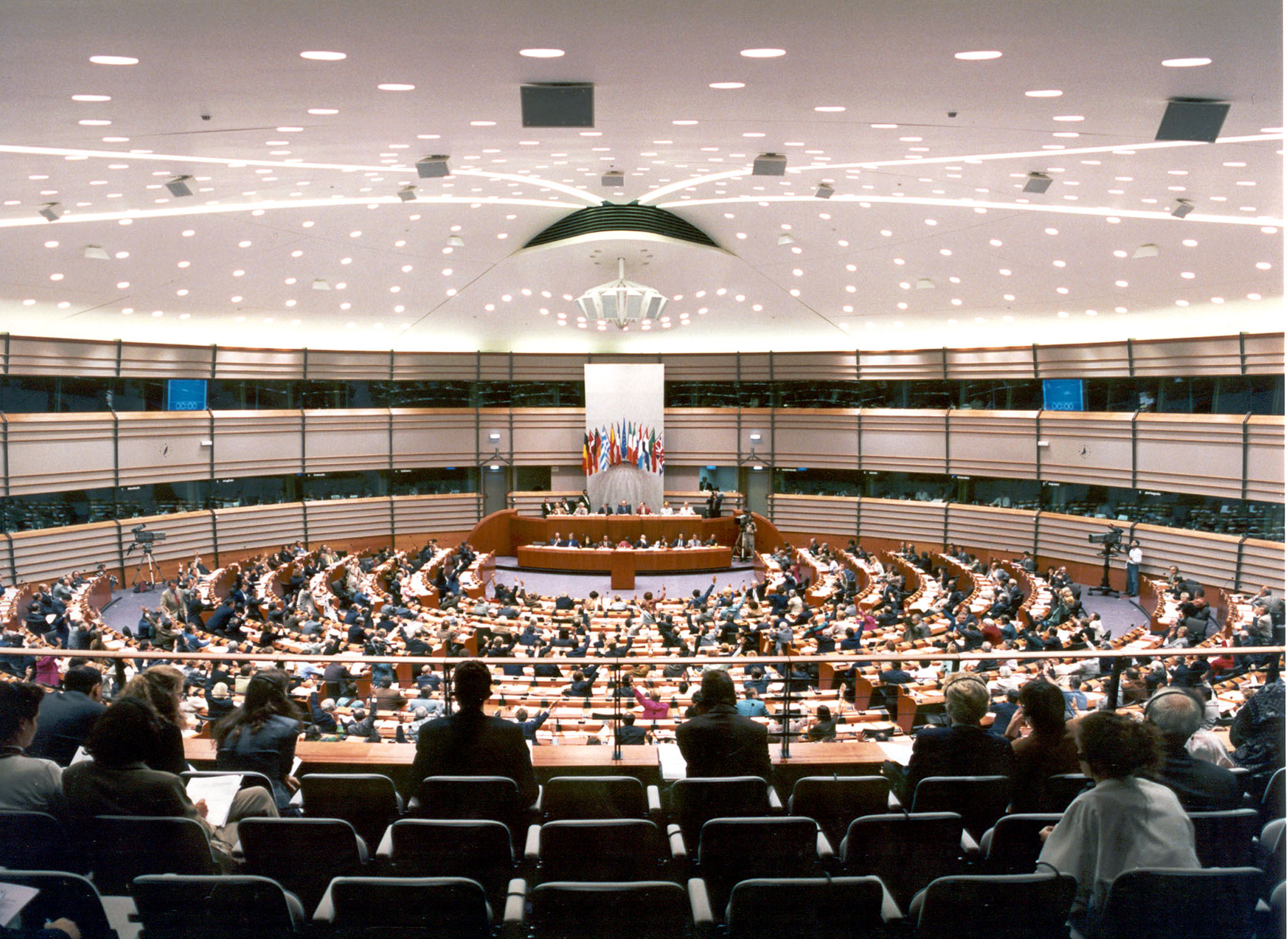 Europarlamentari: quanto lavorano? Europarlamentari: quanto lavorano?