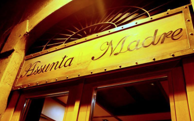 Anche le telecamere spiavano i vip all’Assunta Madre