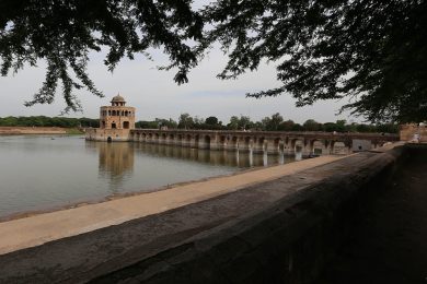 L’Hiran Minar, dove riposa l’antilope dell’imperatore