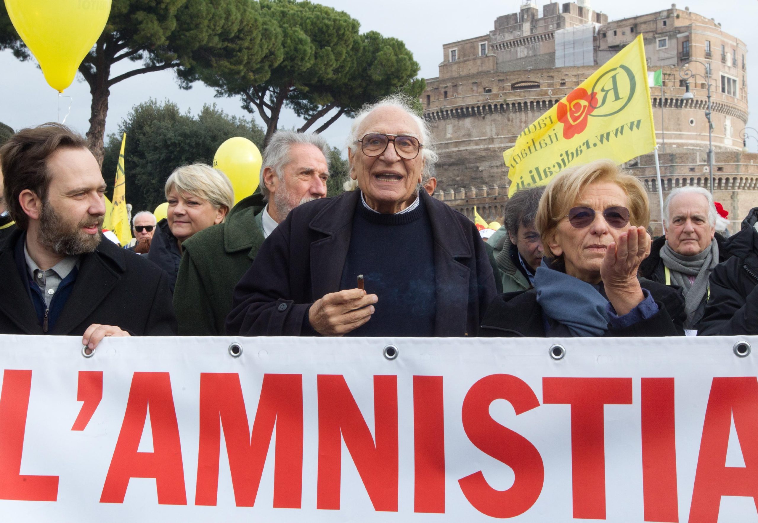 Pannella in rianimazione Pannella in rianimazione