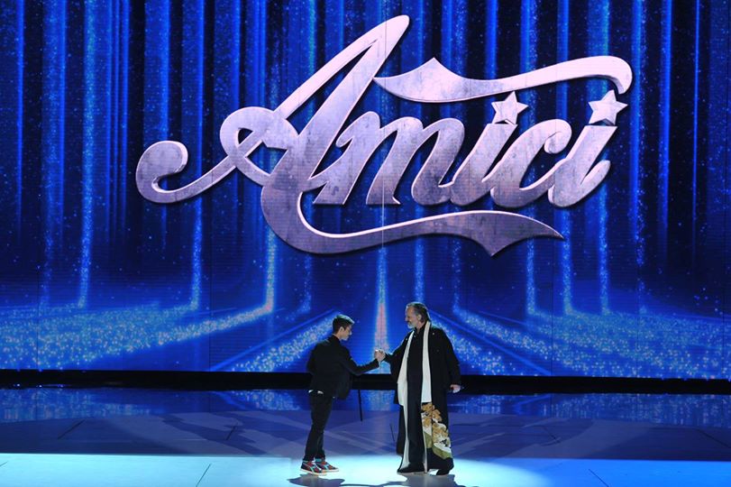 Amici 13: fischi a Moreno, poi i Bianchi rimontano ed evitano la disfatta