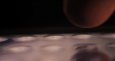 Il touch non basta più: il display ora cambia forma