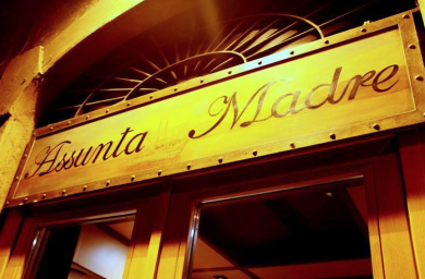 Assunta Madre, tavole cimici e troppe parole