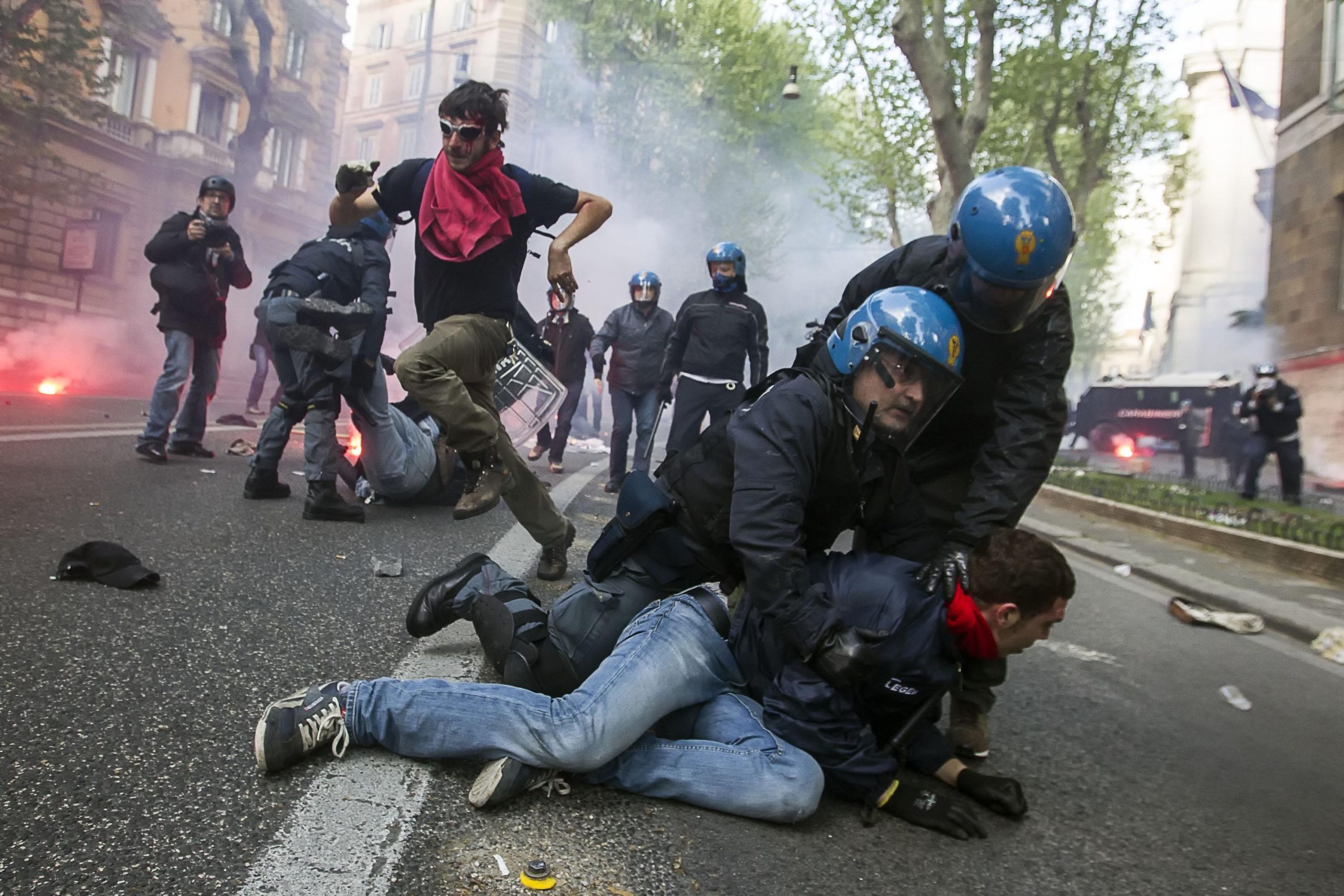 Armi non letali per le forze dell’ordine: Italia fanalino di coda
