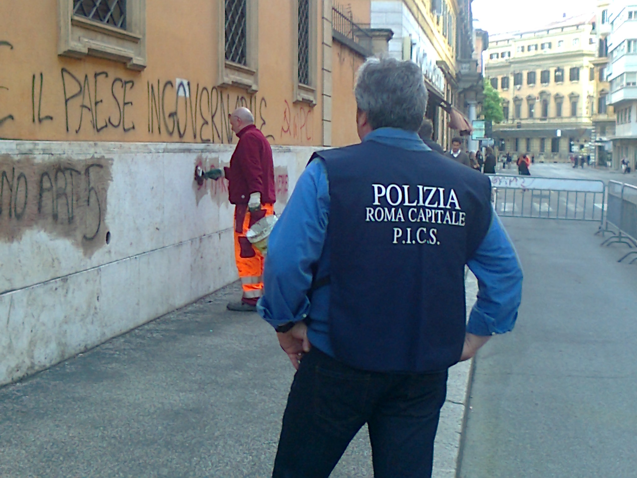 Quanto ci costa la guerriglia urbana? Quanto ci costa la guerriglia urbana?