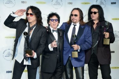 I Kiss nella Rock and Roll of Fame tra mille polemiche – Le 30 canzoni cult