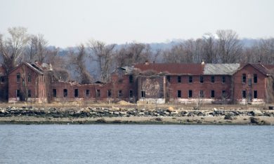 L’isola dei morti dimenticati alle porte di New York