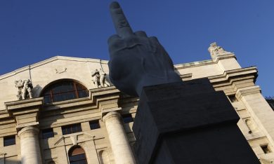 Made in Cattelan: lo strano  mondo di Toiletpaper