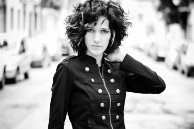 Monica P, il video di “Io sono qui” – Esclusivo