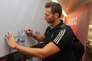 Ian Thorpe rischia di perdere un braccio