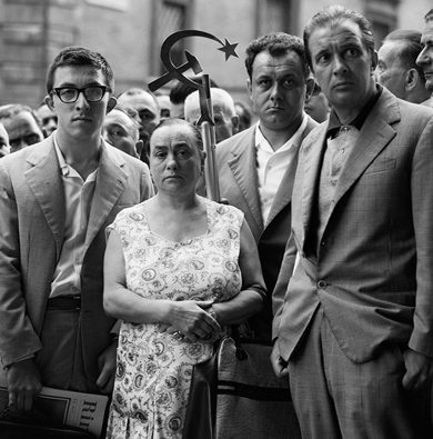 Quando c’era Togliatti: le foto di Mario Carnicelli ai funerali del “Migliore”