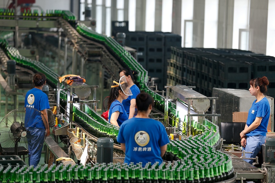 Cina, una trentina di città generano la metà del Pil Cina, una trentina di città generano la metà del Pil