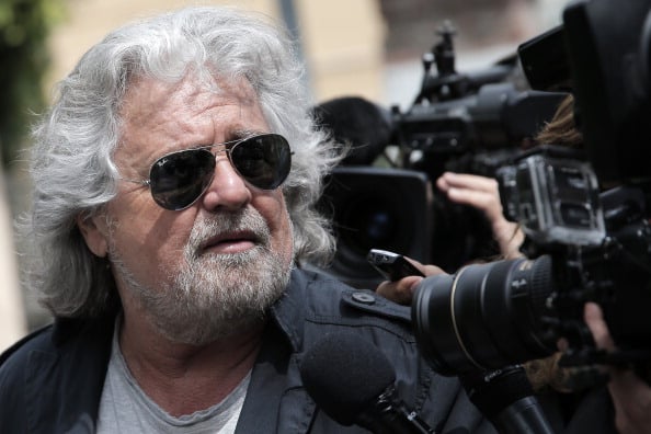 Grillo sbatte la porta in faccia a Renzi sulle riforme