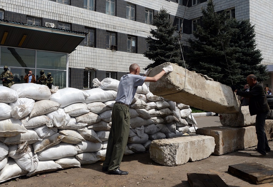 Chemist Luigi Cassar patents the self-cleaning concrete Chemist Luigi Cassar patents the self-cleaning concrete