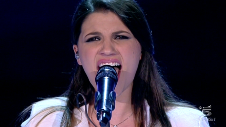 Amici 13, il serale: le pagelle della Semifinale. Deborah Iurato non è solo voce, ma anima Amici 13, il serale: le pagelle della Semifinale. Deborah Iurato non è solo voce, ma anima