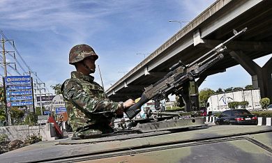 A Bangkok il golpe del Generalissimo è tutto in salita