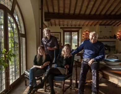 La vita straordinaria delle gemelle della musica italiana tra Mogol, Migliacci e Modugno…