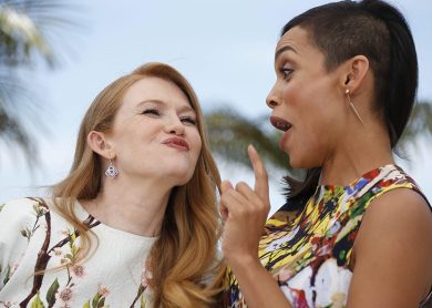 Baci al Festival di Cannes e altre foto del giorno, 16.05.2014