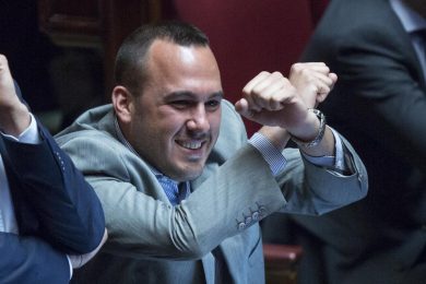 “Il mio gesto delle manette contro un Pd compromesso con le mafie”