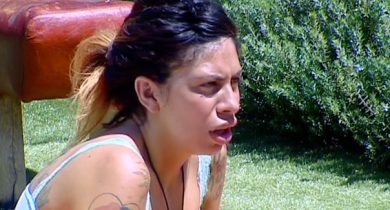 Grande Fratello 13. Angela cotta di Fabio: “Che succederà fuori di qui?”