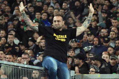 L’applauso e la maglietta