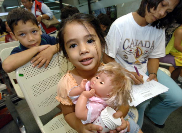 Gravidanze precoci. Storie di mamme bambine Gravidanze precoci. Storie di mamme bambine