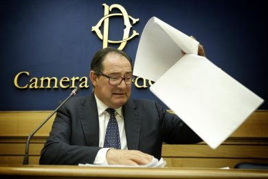 Tutti gli scandali simbolo della Seconda Repubblica