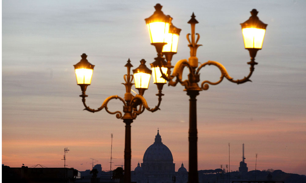 Città al buio, perché farebbero risparmiare agli italiani