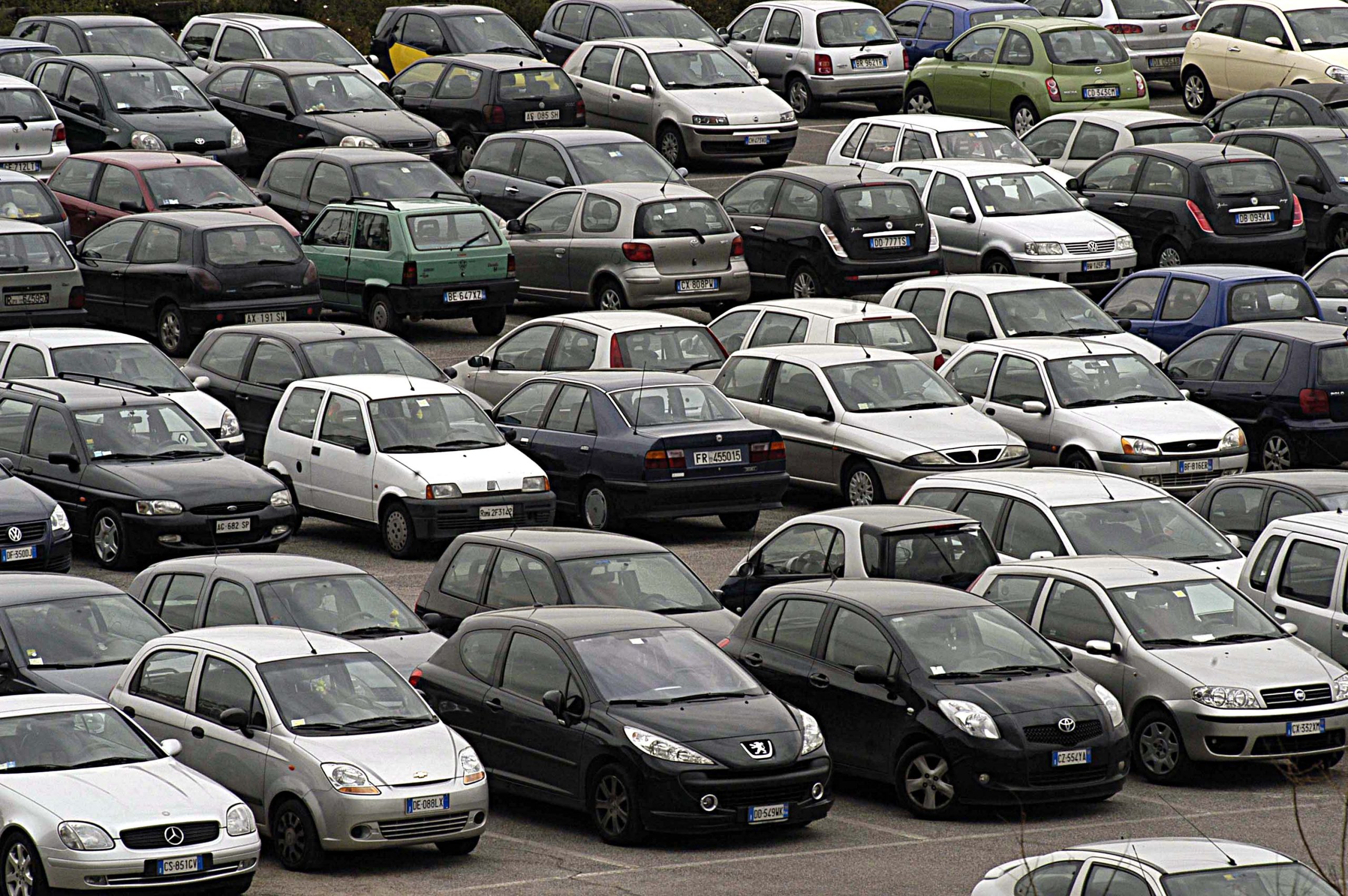 Bollo auto, ecco quanto ci costerà l’aumento