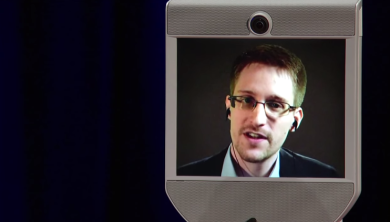 Così Edward Snowden è diventato un robot