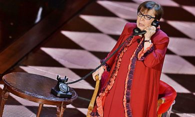 Franca Valeri: “Hanno scritto che ho il Parkinson. Non è vero. E a 94 anni torno in scena”