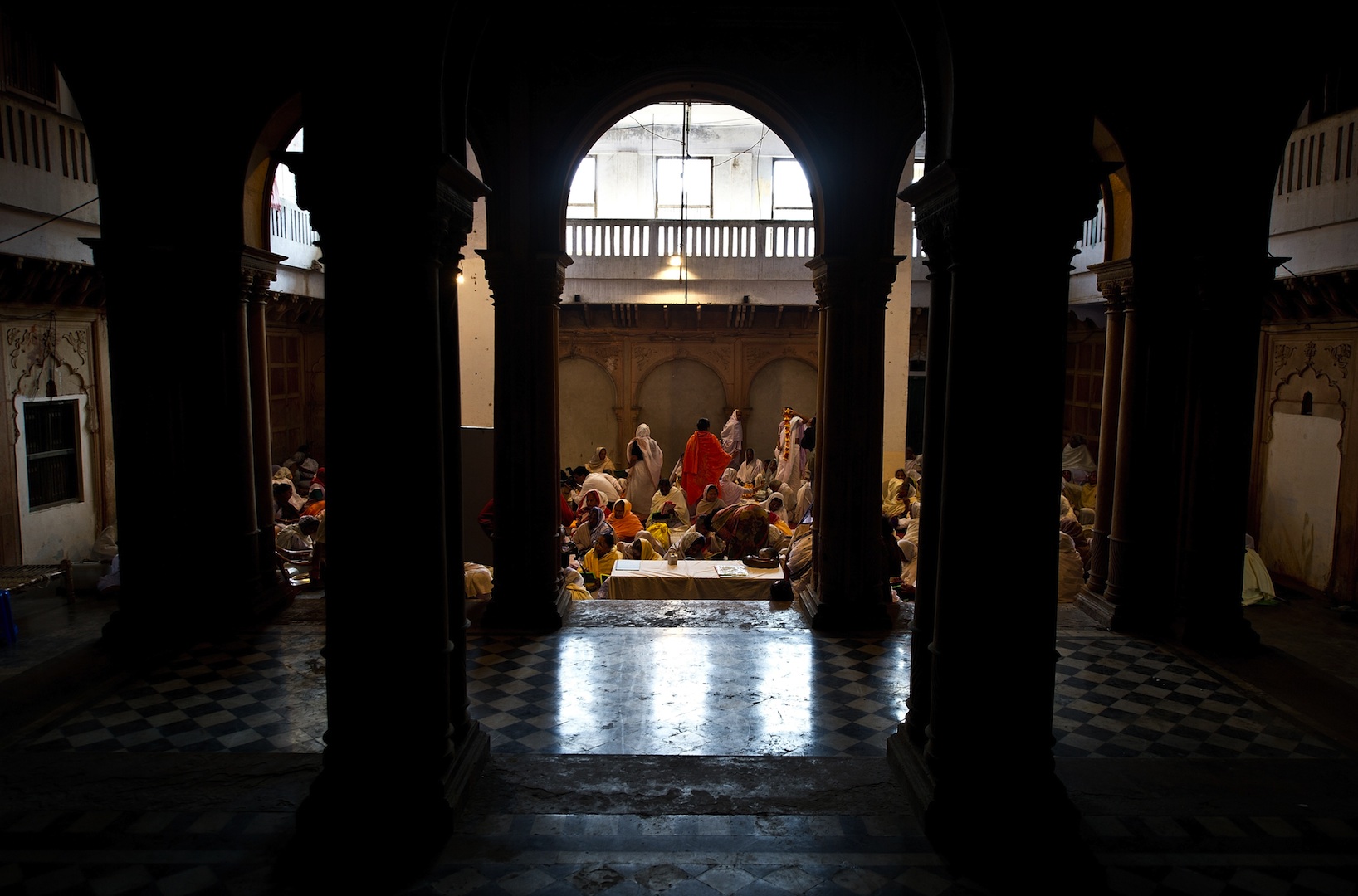 L’India in imbarazzo per il guru “congelato”