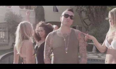 “Weekend”, i Club Dogo tornano in stile West Coast