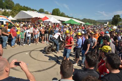 MotoGp: al Mugello per brindare al Dottore