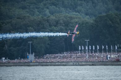 Red Bull Air Race: una folle “corsa” nei cieli di Gdynia